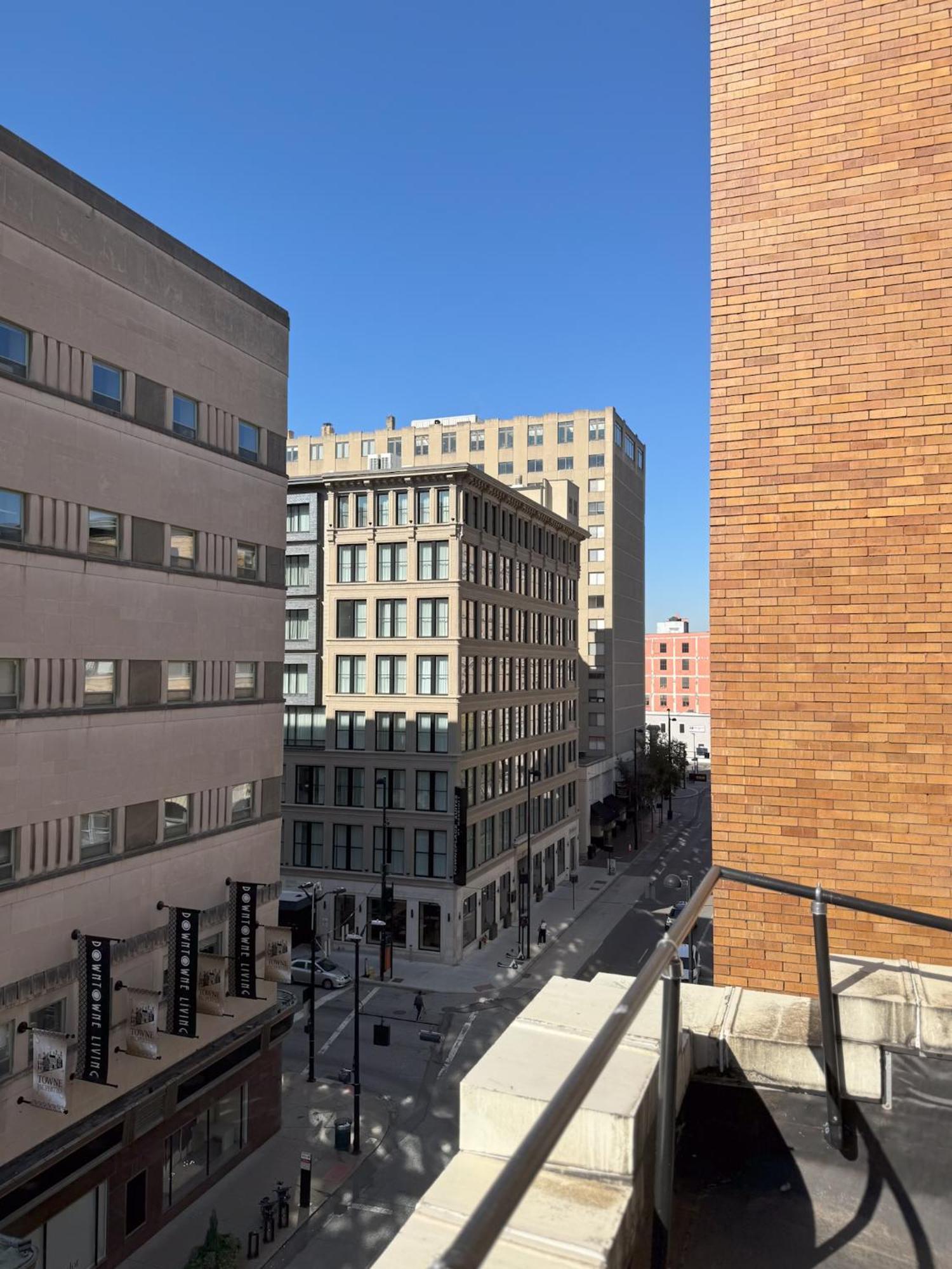 The Historic Lyric Penthouse With Private Rooftop Cincinnati Eksteriør bilde