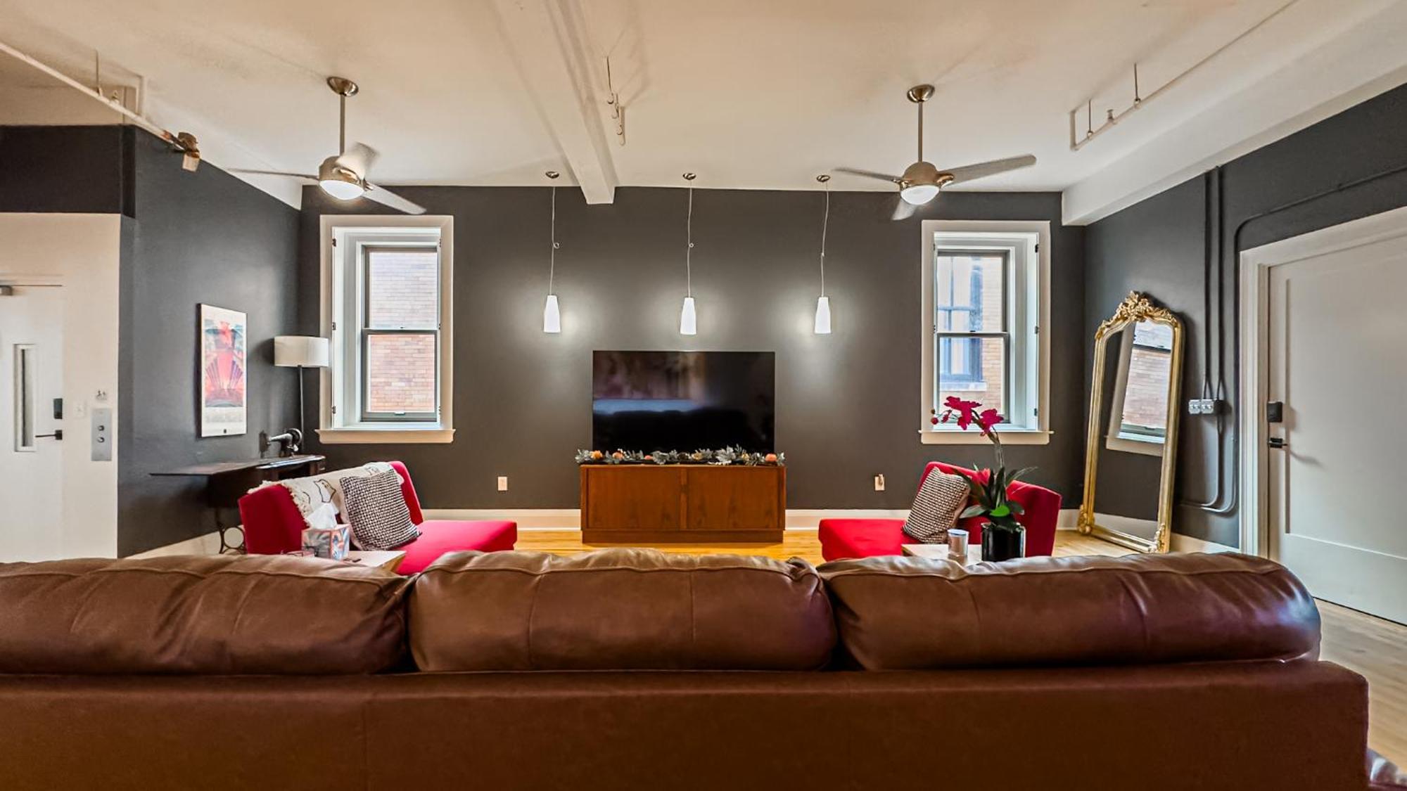 The Historic Lyric Penthouse With Private Rooftop Cincinnati Eksteriør bilde