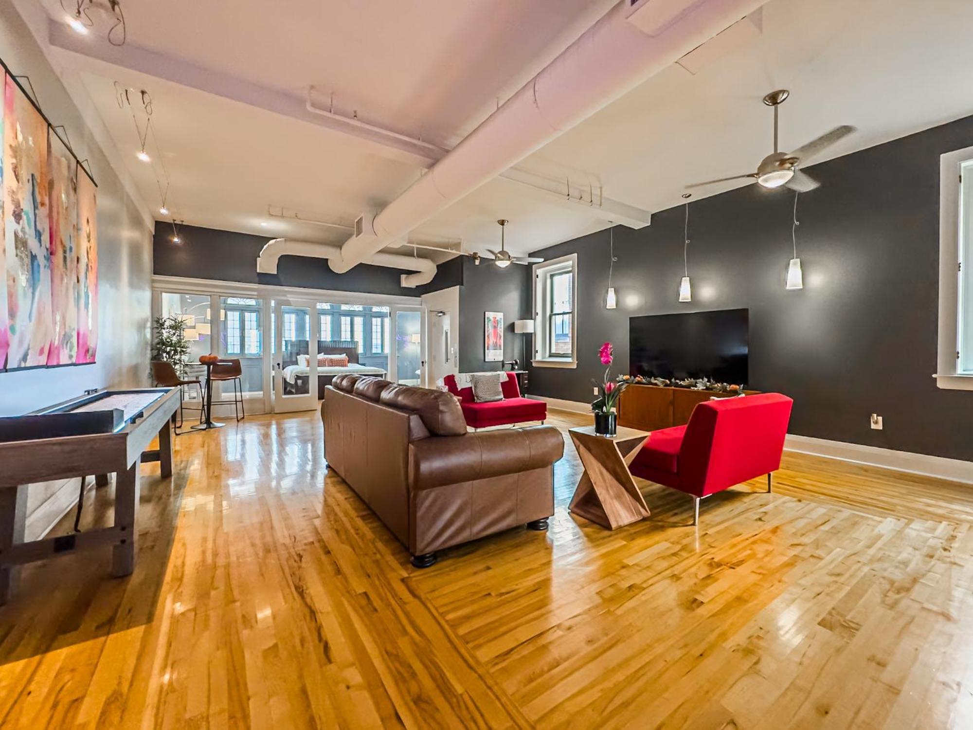 The Historic Lyric Penthouse With Private Rooftop Cincinnati Eksteriør bilde
